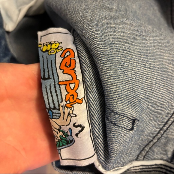 Carpet Company Dino Jeans - Picture 1 of 9